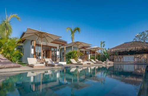 Beraban Hotel | EHOA NYANYI BEACH Boutique Hotel - In front of entrance to NUANU