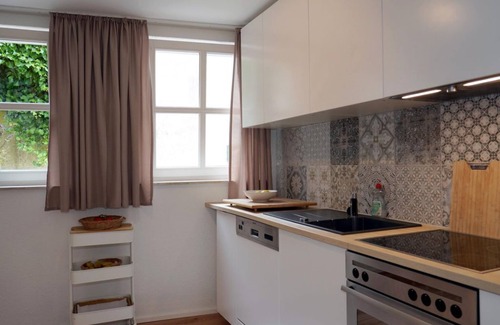 Neuerburg Apartamento | Eifel Fewo - 4-bed vacation apartment shower/WC, 2 bedrooms