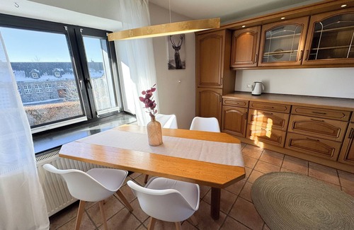 Konzen Apartamento | Eifelstube | 130qm large Apartment in Monschau with fireplace and table football