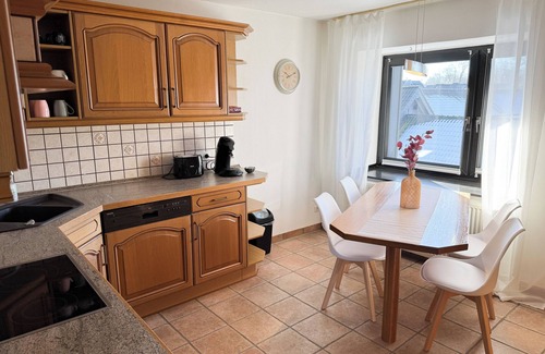 Konzen Apartamento | Eifelstube | 130qm large Apartment in Monschau with fireplace and table football