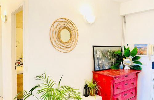 Colombes Casa | Eiffel Tower view Homestay,20mins to Paris