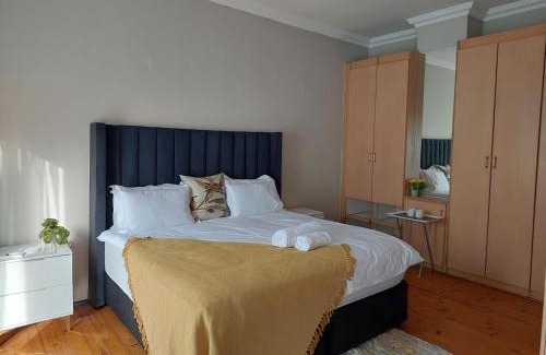 Brits Cama Y Desayuno | Eight Martjie Bed & Breakfast