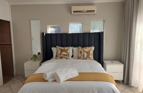 Brits Cama Y Desayuno | Eight Martjie Bed & Breakfast