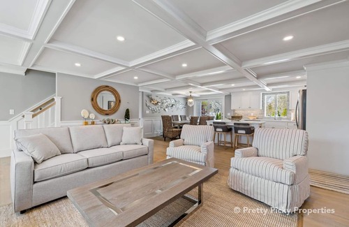 West Chatham Casa | Eileen's Escape: 021-C Luxurious Chatham Home, Heated Saltwater Pool, Newly Renovated