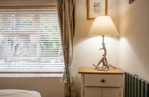Malmesbury Apartamento | Eilmers Cottage - Beautiful 4BD in Malmesbury!