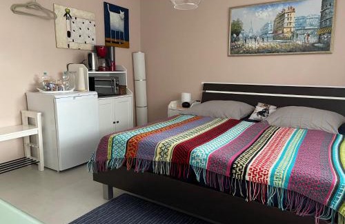Notzingen Apartamento | Ein Gästezimmer mit Terrasse in ruhiger Lage