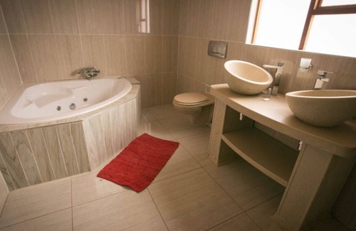 Kimberley Casa | Ein Gedi Premier Lodge