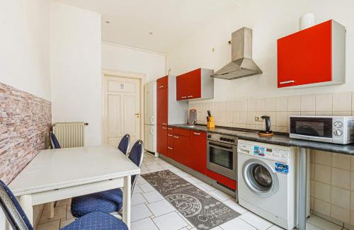 Neustadt Casa | Ein Zimmer in einer 5-Zimmer-Wohnung in Leipzig mit Gemeinschaftsküche und -Bad