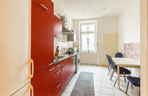 Neustadt Casa | Ein Zimmer in einer 5-Zimmer-Wohnung in Leipzig mit Gemeinschaftsküche und -Bad