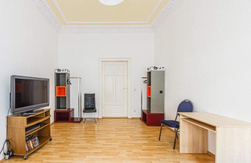 Neustadt Casa | Ein Zimmer in einer 5-Zimmer-Wohnung in Leipzig mit Gemeinschaftsküche und -Bad