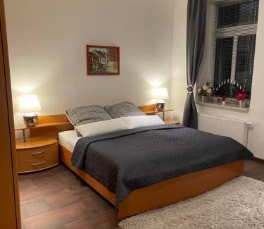 Aue Apartamento | Einraum Ferienwohnung im Zentrum