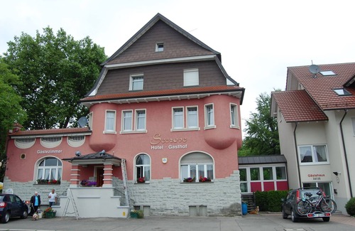 Radolfzell am Bodensee Apartamento | Habitación individual con 12 m 2, ducha y aseo y conexión Wi-Fi gratuita.