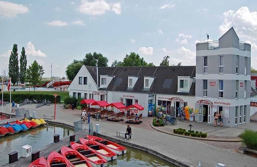 Rust Apartamento | Einzelzimmer mit Du/wc - Hotel am See Rust
