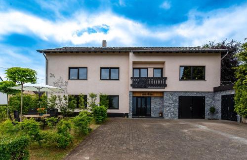 Neuheilenbach Apartamento | Einzigartige Traumwohnung mit Whirlpool & Sauna bietet Luxus und Erholung