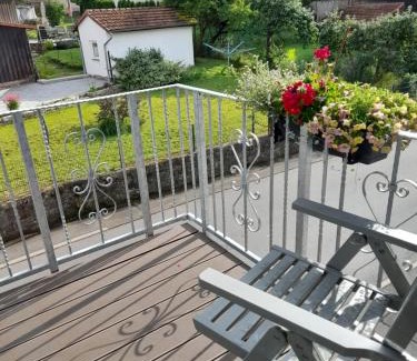 Neuenstein Apartamento | Eisenbergloft
