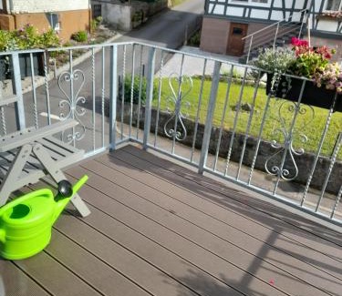 Neuenstein Apartamento | Eisenbergloft
