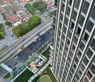 Taman Mutiara Apartamento | EkoCheras Suites, Kuala Lumpur by Idealhomes