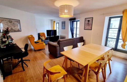 Nimes City Centre Apartamento | Elégant P4 du centre historique