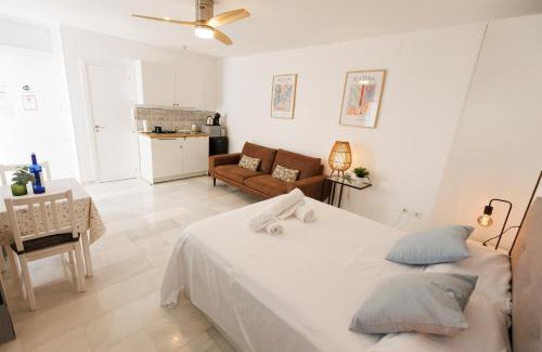 Centro Comercial Cama Y Desayuno | El ático de Osario 5 con terraza - Great location