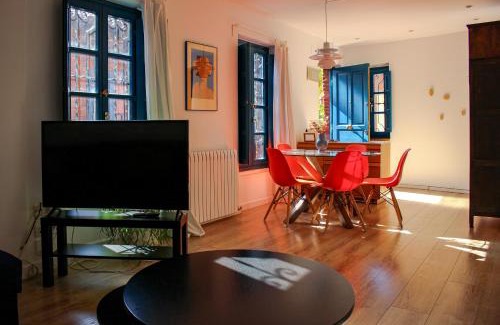 Centro histórico de León Apartamento | El 8 de Serranos - 1º - Casa con garaje