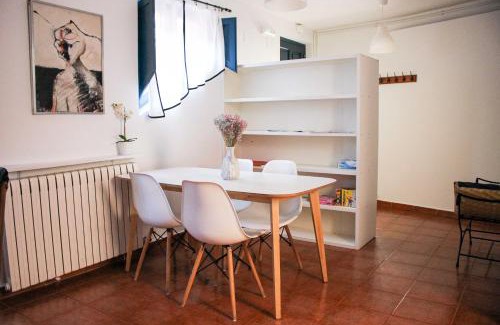 Centro histórico de León Apartamento | El 8 de Serranos - Bajo - Casa con garaje