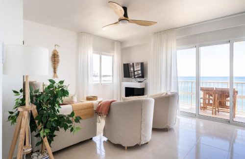 Cullera Apartamento | El Acuario - Primera línea y todas las ventanas dan al mar