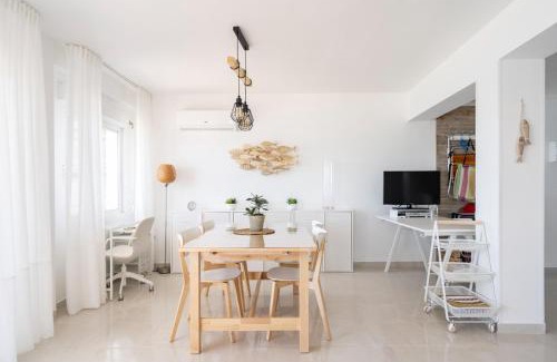 Cullera Apartamento | El Acuario - Primera línea y todas las ventanas dan al mar