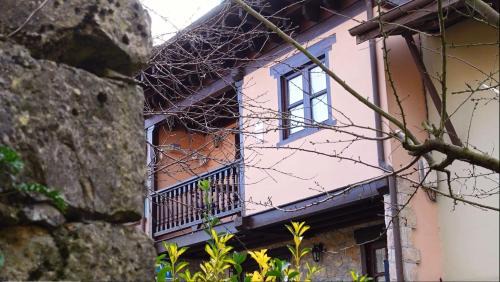 Vallobal Casa | El Balcon del Horreo