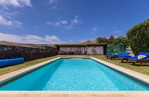 Los Valles Cabaña | EL BARRANCO, exclusive canarian villa
