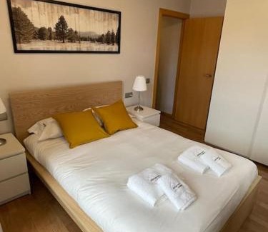 Puigcerda Apartamento | El Cadí, céntrico alojamiento en Puigcerdà, Cerdanya.
