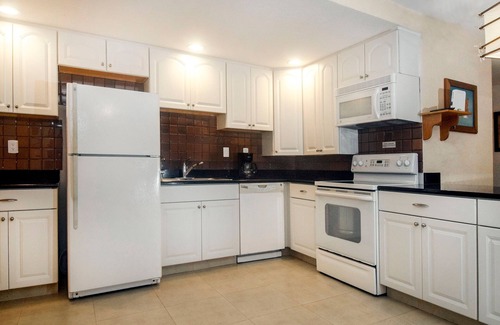 Colonia Andrés Condominio | Luxurious and Spacious 6th floor Oceanfront Condo