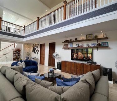 Luzon Casa | El Casa Azul