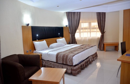 Ofin Hotel | El Castillo Pretigious Hotel
