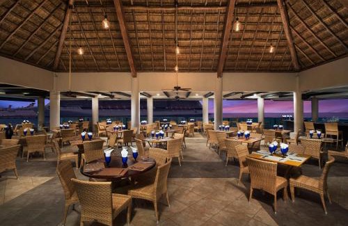 Cozumel Complejo | El Cid La Ceiba Beach