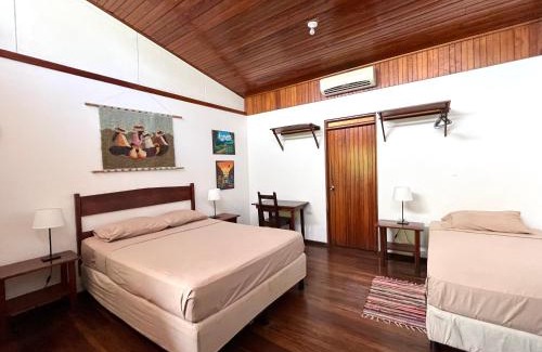 Puerto Viejo de Talamanca Hostal | El Clan Hostel
