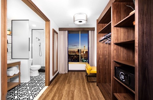 Downtown Las Vegas Hotel | El Cortez Hotel and Casino - 21 and Over