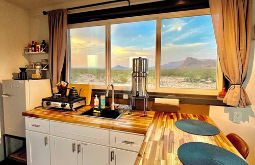 Alpine Casa | Serenity at its finest deep in the heart of Texas.