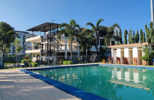 Balibago Cama Y Desayuno | El Cozy Woody Near Enchanted Kingdom