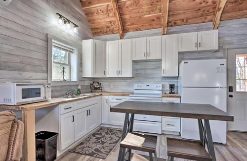 El Dorado Springs Casa | El Dorado Springs Cabin Near Trails and Parks!