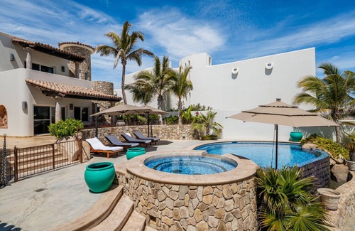 Buzzards Villa | El Encanto Casa Ocho