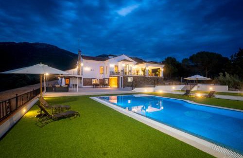 Santa Elena Casa | EL ENEBRILLO de Despeñaperros