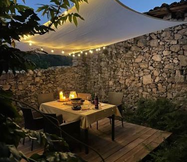Panton Casa | El Escondite Inglés