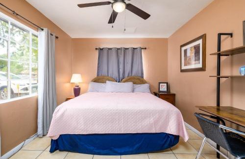 University Heights Casa | EL Gallo Azul