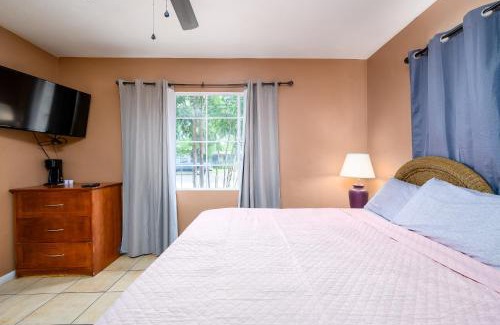 University Heights Casa | EL Gallo Azul
