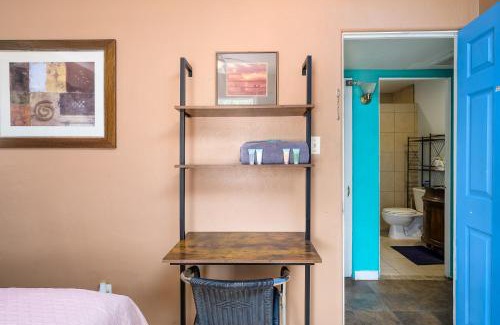 University Heights Casa | EL Gallo Azul