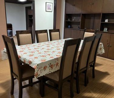 Cochabamba Casa | El Hogar Casa y Habitaciones en el Prado - Cbba con Garaje