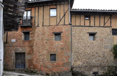Guijo de Santa Bárbara Casa | El jazmín de la Fuente casa rural