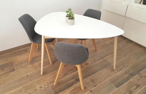 Urbanización Puerto de Estepona Apartamento | El Lugar De La Luz