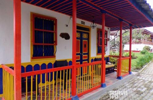 Salento Apartamento | El Madrigal Cabin - Adorable 2-bedroom guesthouse