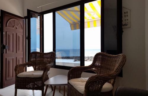 Playa Honda Apartamento | El Mar de Peyo , primera línea de playa